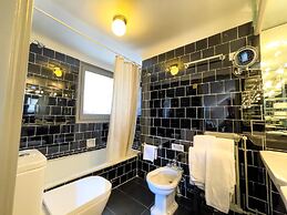 Angelats Hotel