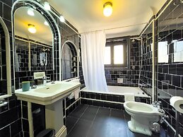 Angelats Hotel