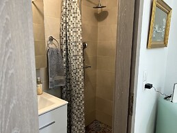 Eco Studio Flat Kalyvia Thorikou, Greece