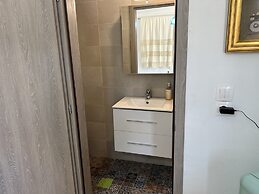 Eco Studio Flat Kalyvia Thorikou, Greece