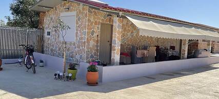 Eco Studio Flat Kalyvia Thorikou, Greece