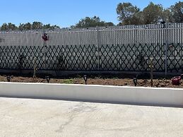 Ecological Studio Flat in Kalyvia Thorikou, Greece