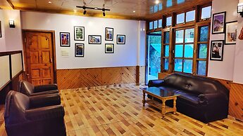 Celebriti by Aransh Group