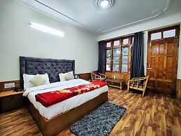 Celebriti by Aransh Group