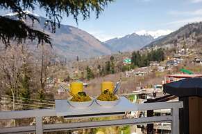 Anand Vardhan Resorts