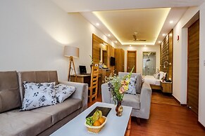 Anand Vardhan Resorts