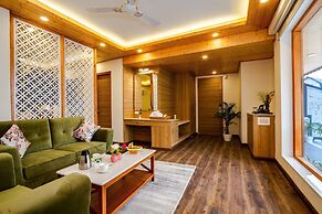 Anand Vardhan Resorts