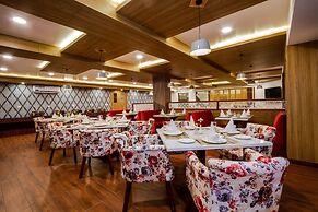 Anand Vardhan Resorts