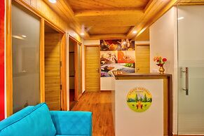 Anand Vardhan Resorts