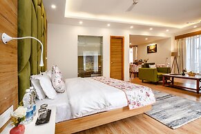 Anand Vardhan Resorts