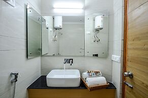 Anand Vardhan Resorts