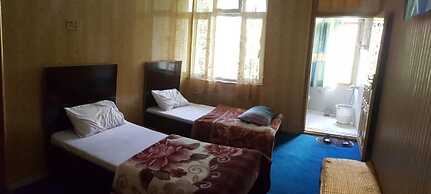 Hikal Guest House