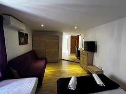 Pierre De Soleil Guesthouse