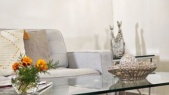 La Residencia by Villa Alejandro