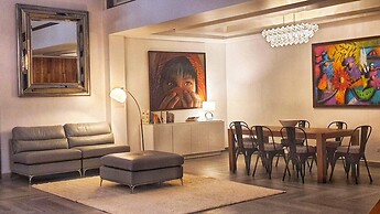 La Residencia by Villa Alejandro