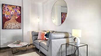 La Residencia by Villa Alejandro