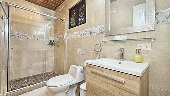 La Residencia by Villa Alejandro