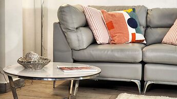 La Residencia by Villa Alejandro