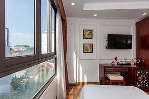 Golden Legend Palace Hotel