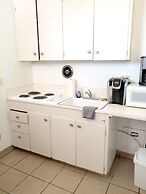 Sky-Palace Inn & Suites Hutchinson