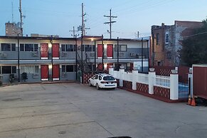 Sky-Palace Inn & Suites Hutchinson