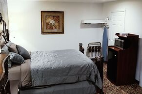 Sky-Palace Inn & Suites Hutchinson