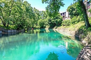 Tubers Paradise Cw B216 2 Bedroom Condo by RedAwning