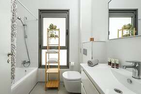 Magnificent Achziv Beach Apt in Nahariya
