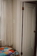 Hill Road Manor Bed & Breakfast