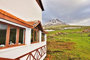 Karbeyaz Hotel & Resort