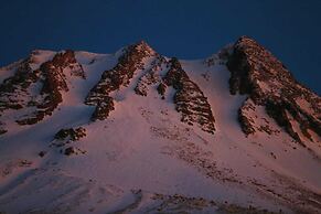 Karbeyaz Hotel & Resort