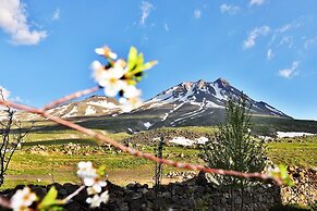 Karbeyaz Hotel & Resort