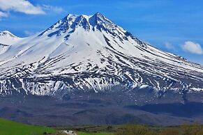 Karbeyaz Hotel & Resort