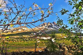 Karbeyaz Hotel & Resort