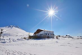 Karbeyaz Hotel & Resort