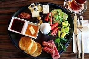 Karbeyaz Hotel & Resort