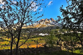 Karbeyaz Hotel & Resort