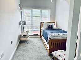 Beautiful 1-bed Riversi Cottage Located in Malpas