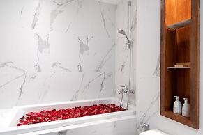 Orion Hotel & Residence