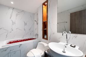 Orion Hotel & Residence