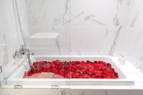 Orion Hotel & Residence