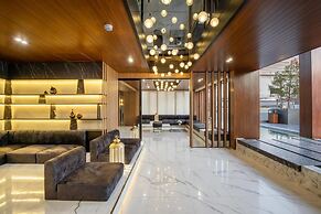 Orion Hotel & Residence