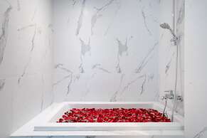 Orion Hotel & Residence