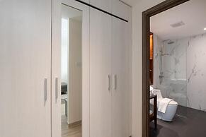 Orion Hotel & Residence