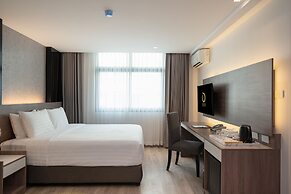 Orion Hotel & Residence