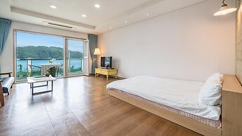 Tongyeong Maremio Oceanview Pension