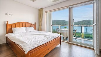 Tongyeong Maremio Oceanview Pension
