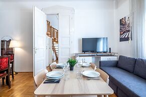 Huge Apartment in the city center