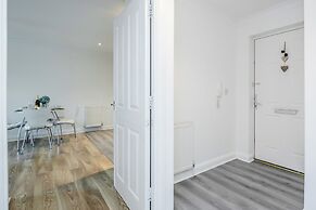 2br-sleeps4-parking-eastlondon
