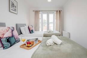 2br-sleeps4-parking-eastlondon